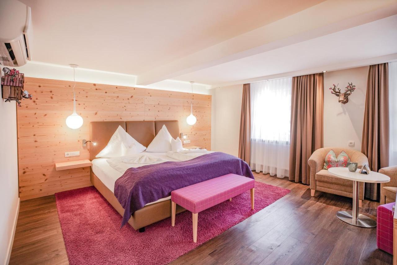Hotel Restaurant Der Engel, Sasbachwalden Εξωτερικό φωτογραφία